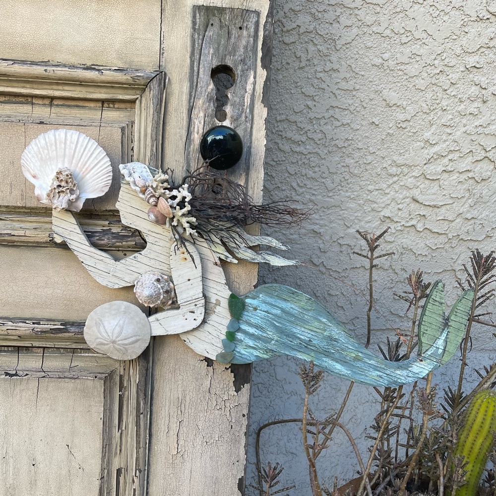 1970’s Folk Art wooden mermaid〰️